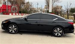 نيسان ألتيما